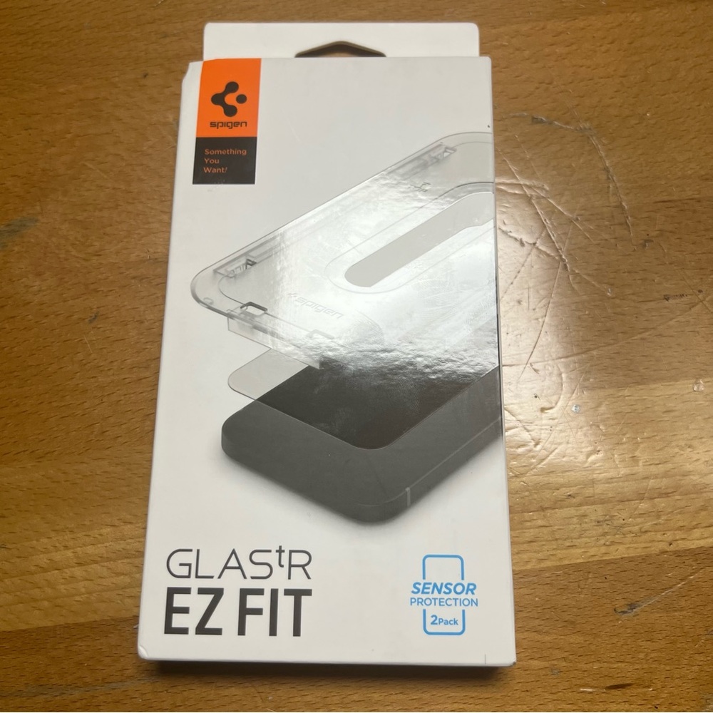 iPhone 14 Pro Max Spigen Glas.tR EZ Fit Sensor Protected Case